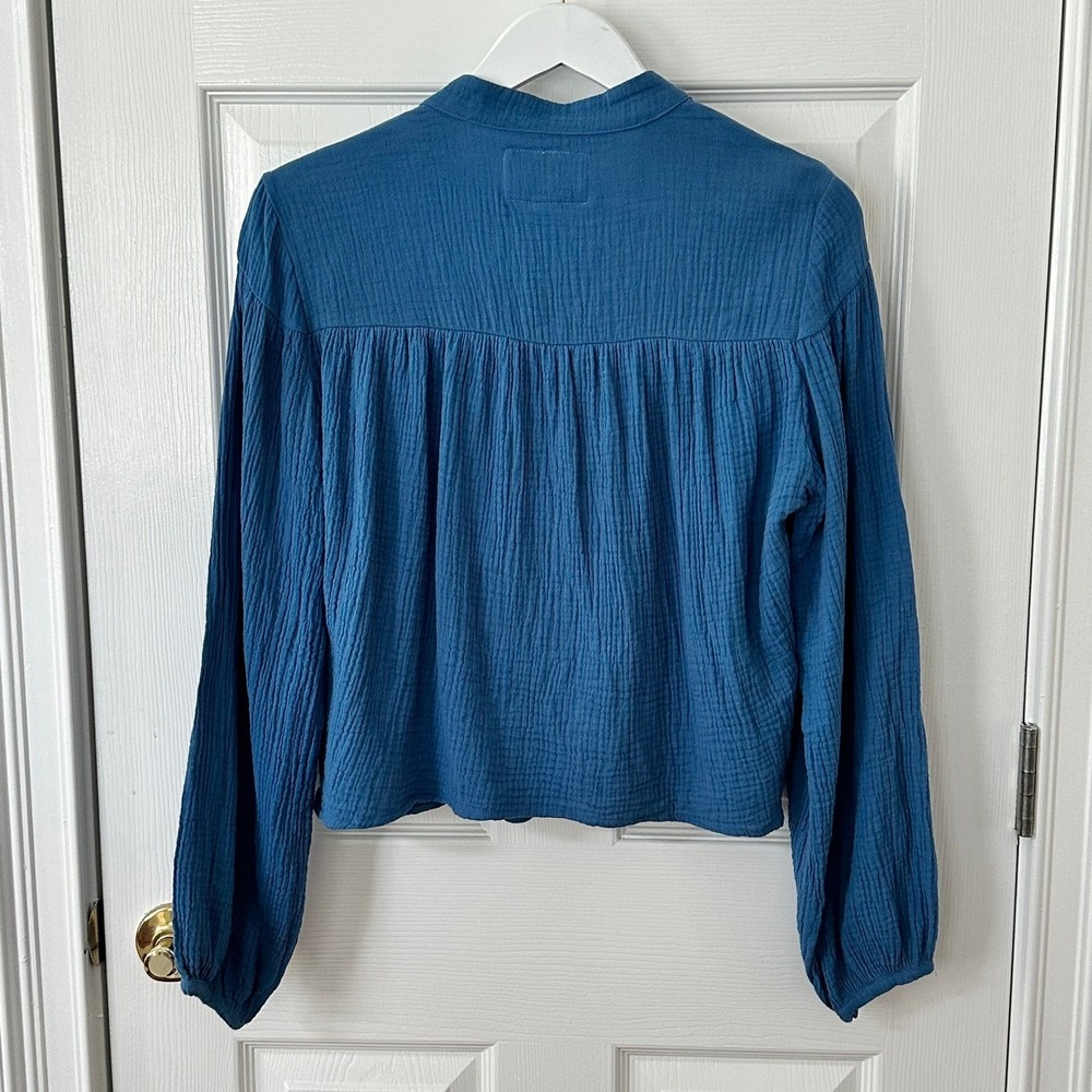 THE SHIRT BY ROCHELLE BEHRENS The Logan Shirt Blue Gauze Size M - Picture 2 of 13